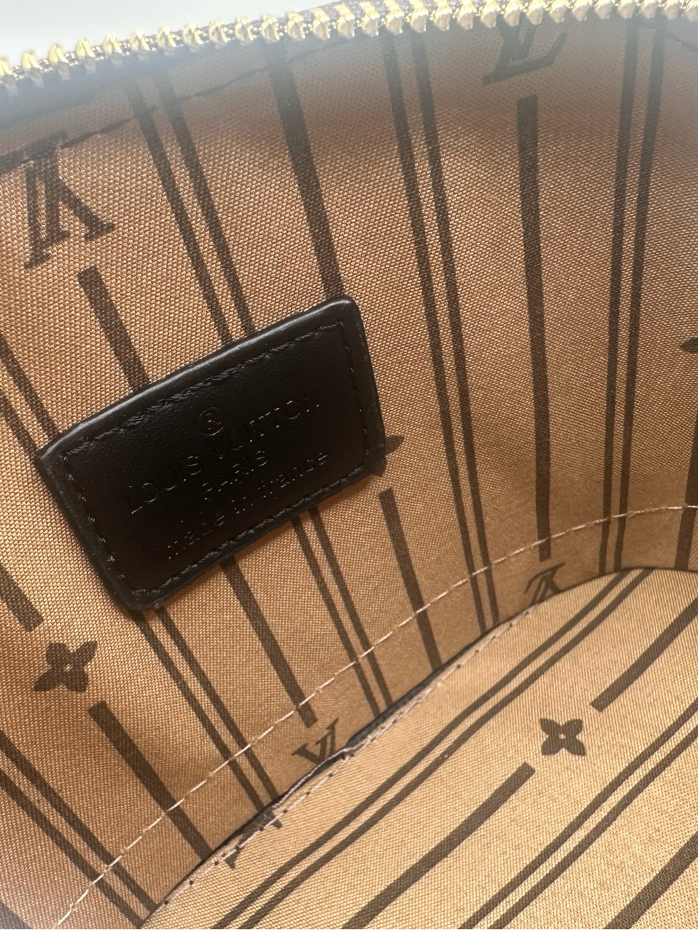Mini monogram crossbody - Picture 7 of 11